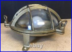 Good Quality Vintage Heavy Brass Nautical Bulkhead / Industrial Light Lamp 7