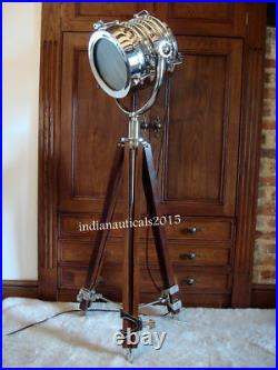 Hollywood Retro Search Light Vintage Spot Studio Lamp WithAdjustable Wood Tripod