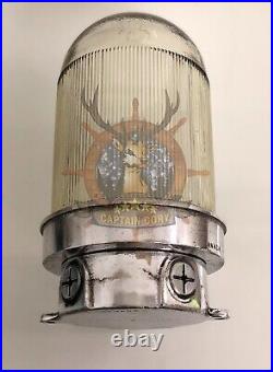 Made In Canada, Vintage Original Old Bulkhead Marine Nautical Light 1 Pieces