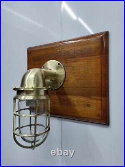 Satin Finish Brass Metal Nautical Vintage Style Wall Sconce Lamp Fixture 1 Piece