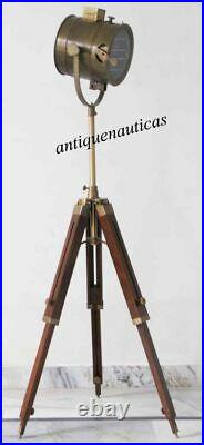 Vintage Industrial Style Movie Spot Light Floor Standing Tripod Lamp Collectible