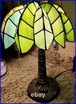 Vintage Tiffany Style Green Stained Leaded Glass Palm Tree Lamp 20 EUC
