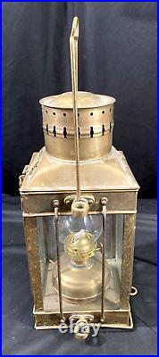 Vintage ships Lantern Great Britain 1939 Brass Oil Lantern Cargo Light No 3954